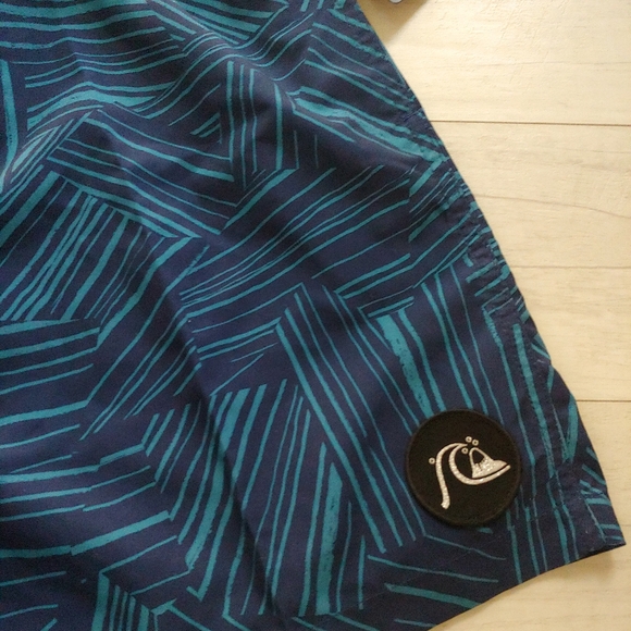 QUIKSILVER NEW Bamboo Break Volley 17 Swim Shorts - Picture 7 of 12